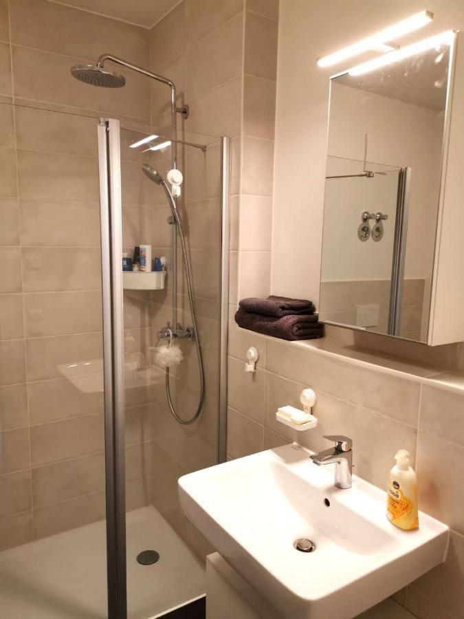 Gemuetliches Privatzimmer In Geraeumiger Gemeinschaftswohnung Dresden Luaran gambar