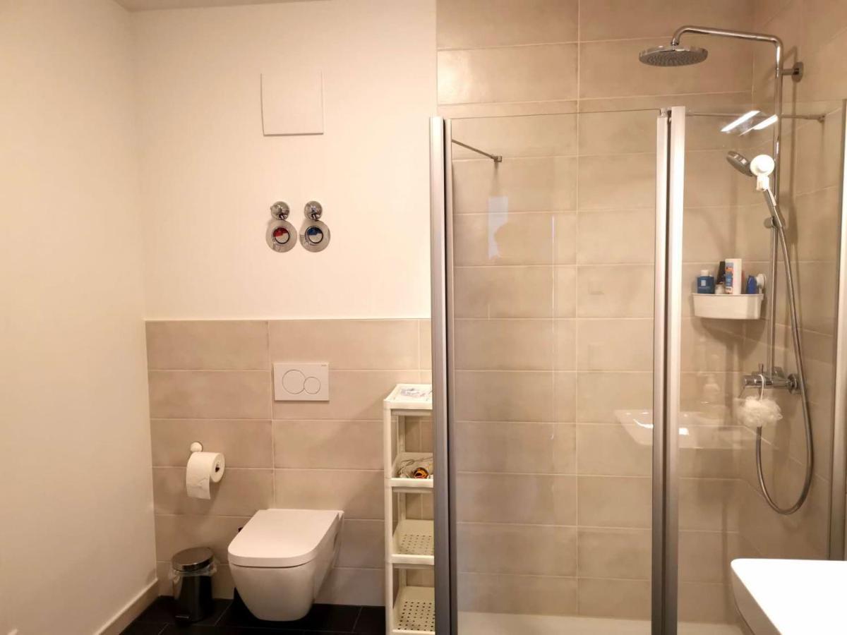 Gemuetliches Privatzimmer In Geraeumiger Gemeinschaftswohnung Dresden Luaran gambar